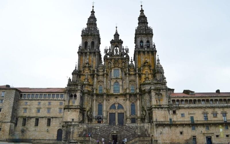 Porto: Private & Customizable Trip to Santiago de Compostela - Monte do Gozo: Panoramic Views and Pilgrimage History