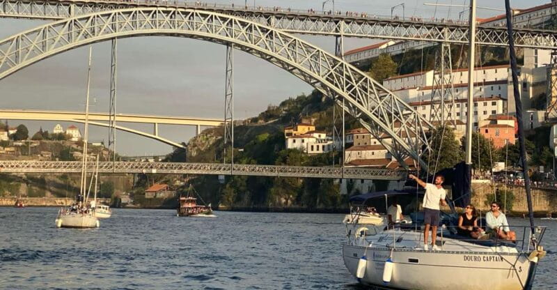 Porto: Private Douro River Charming Cruise w/wine tasting 8p - Discovering Porto from the Water: The Real Deal