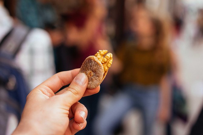 Porto Private Food and Drink Tasting Tour With Local - Private Multilingual Local Foodie Guide