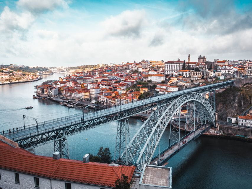 Porto: Private Half Day Photo Tour With a Local Pro - Secret Sightseeing Locations