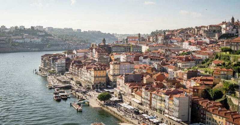 Porto: Private Historical Walking Tour with Local Guide - Key points / Takeaways