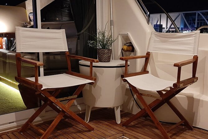 Porto: Private Tour on a Luxury Yacht on the Douro River - Key Points