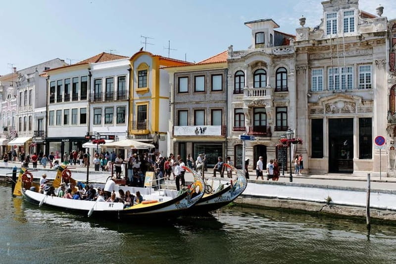 Porto: Private Tour to Lisbon (or vice versa) with stops - FAQ