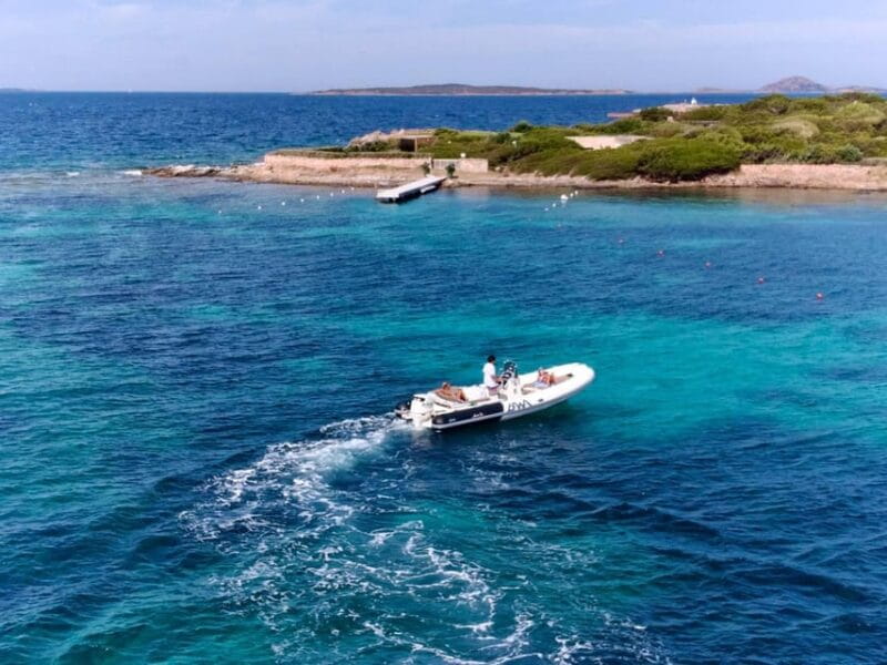 Porto Rotondo:Stylish & Comfortable Dinghy. Requires licence - Who Will Love This?