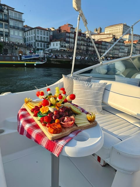 Porto TASTING Boat Tour: Bridges, River Mouth, Wine & Food - What to Expect: The Cruise Itinerary