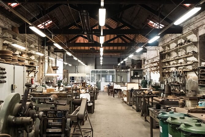 PORTO: Tour to the world of silver in a century-old workshop - Why This Experience Offers Great Value
