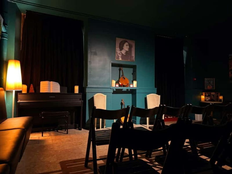 Porto: Traditional Fado Show at Sao Bento with Port Wine - Frequently Asked Questions