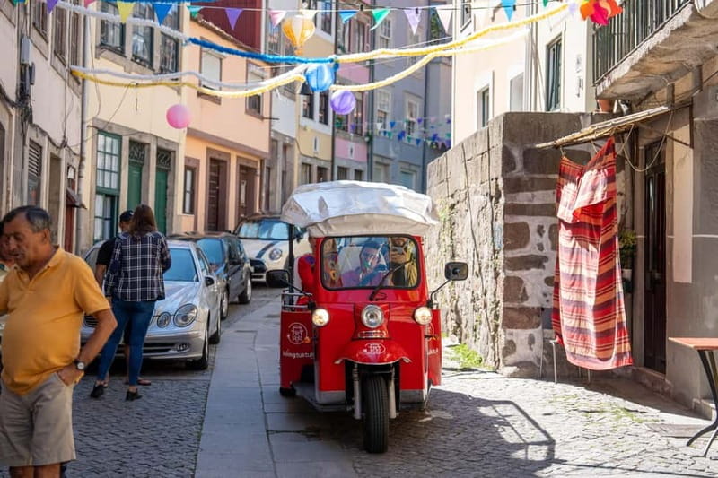 Porto Tuk-Tuk City Tour - Discovering Porto in a Compact 50-Minute Ride