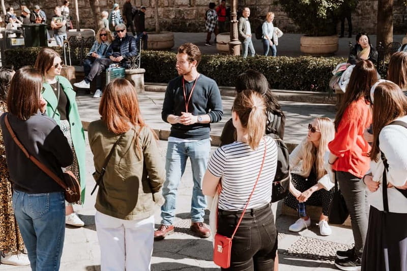 Porto Walking Tour with Fado Show (small groups) - Exploring Porto: A Deep Dive into the Walking Tour Experience