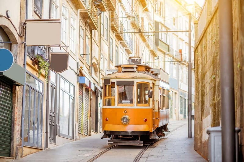Porto Walking Tour with Fado Show (small groups) - FAQs