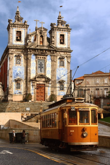 Porto: Wine Tasting With Snack Walking Tour - Key points / Takeaways