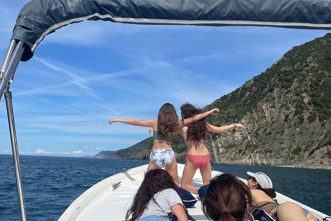 Portovenere and Gulf of Poets: Half/Full Day Boat Tour - Lunch, Swimming, and Sea Caves