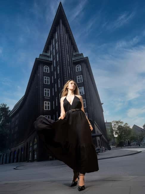 Portrait shoot in Hamburg  your private walk with a professional photographer - Exploring Hamburg Through a Private Portrait Session