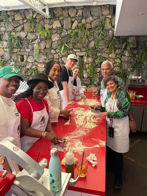 Positano: Small Group Pizza Making Class with Drink Included - Key Points / Takeaways