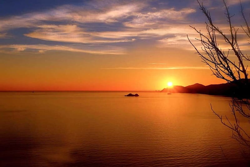 Positano: Sunset Boat Tour with Aperitif - Key Points / Takeaways