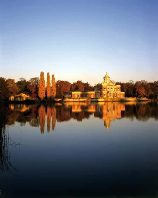 Potsdam: 5-Hour-Tour "Parks & Palaces" from Berlin by VW-Bus - What It’s Like with Your Guide