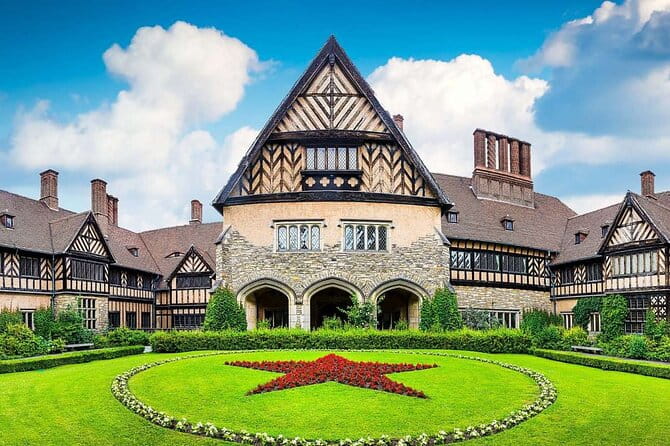 Potsdam Private Walk Tour By car from Berlin - FAQ