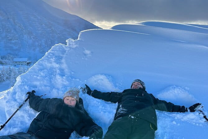 Powder Belt Pass 5 Days Ticket,Snowshoeing, Hot Springs Wagyu BBQ - Meeting and Pickup Details