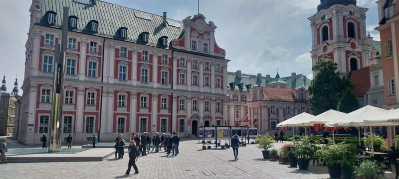 Pozna: Guided Bike/E-Bike Tour with Local Attractions - Detailed Breakdown of the Route and Stops