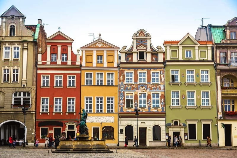 Poznan Old Town and Top Attractions Private Walking Tour - Exploring Poznan’s Old Town: The Heart of the City
