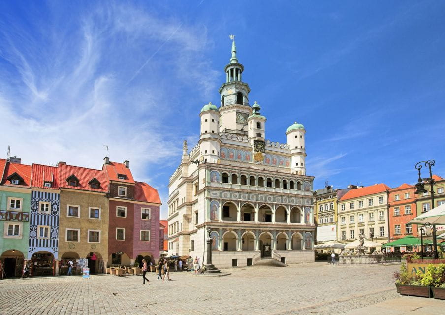 Poznan: Old Town, Srodka District, & Cathedral Private Tour - Tour Experience
