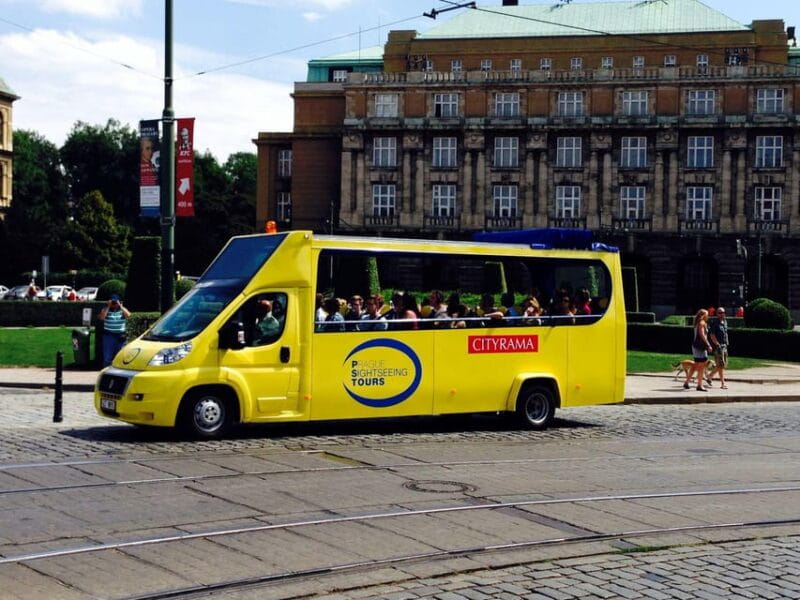 Prague: 2 hours city tour + 1 hour boat cruise - Key points / Takeaways