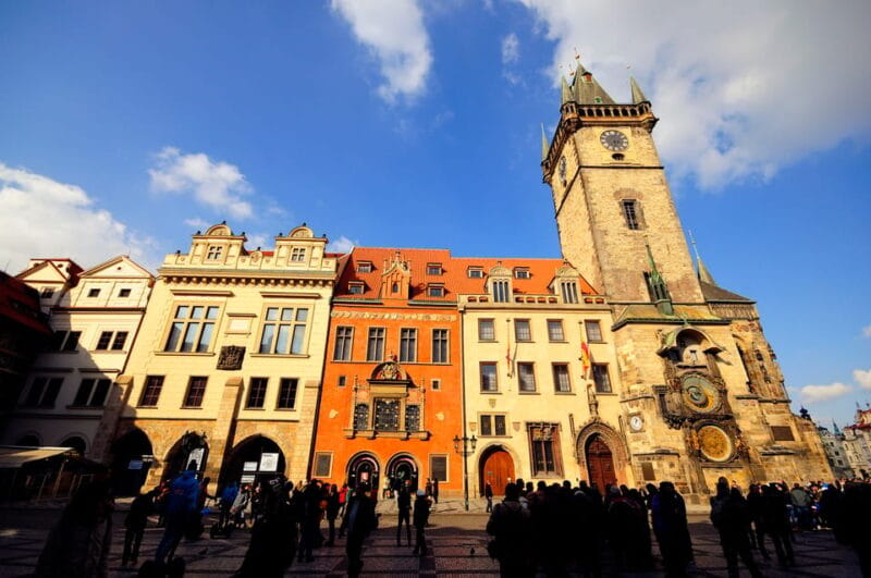 Prague: 2 hours city tour + 1 hour boat cruise - Logistics, Tips, and Considerations