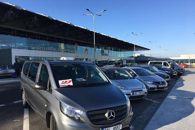 PRAGUE AIRPORT - CITY TRANSFERS in Spanish - Starting Point: Václav Havel Airport