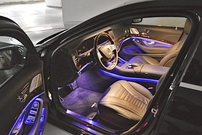 Prague airport luxury transfer by a Mercedes Benz S class - Starting Off on the Right Foot: The Arrival Experience