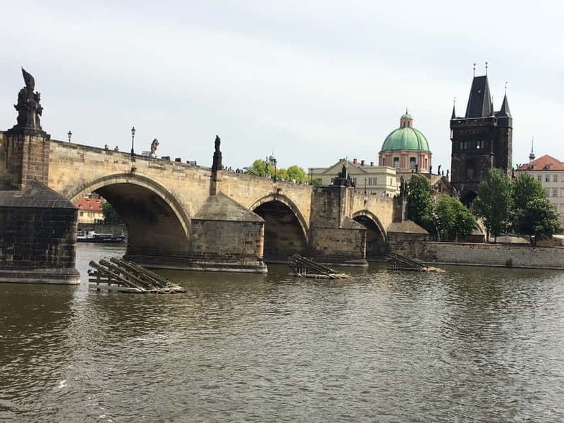 Prague: Bus and Boat Tour - FAQ