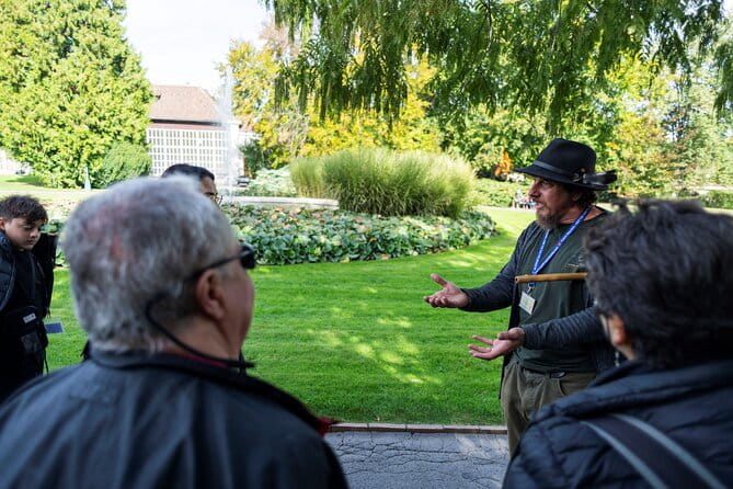 Prague: Castle Entry Ticket with Guide and River Cruise - A Closer Look at the Itinerary