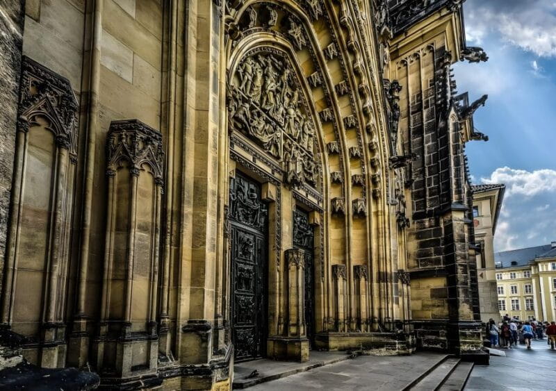 Prague Castle: Royal Palace, Cathedral, and Golden Lane Tour - Exploring Prague Castle: Royal Palace, Cathedral, and Golden Lane Tour — An Honest Look