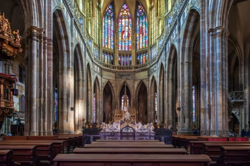 Prague Castle: Royal Palace, Cathedral, and Golden Lane Tour - Frequently Asked Questions