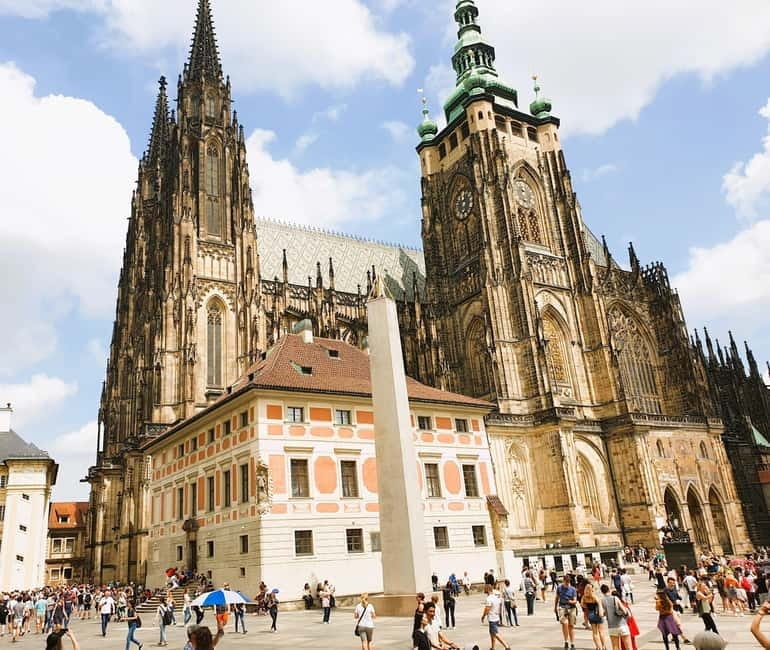 Prague Castle Ticket & Audioguide with Pick-up in GPG Office - Key points / Takeaways