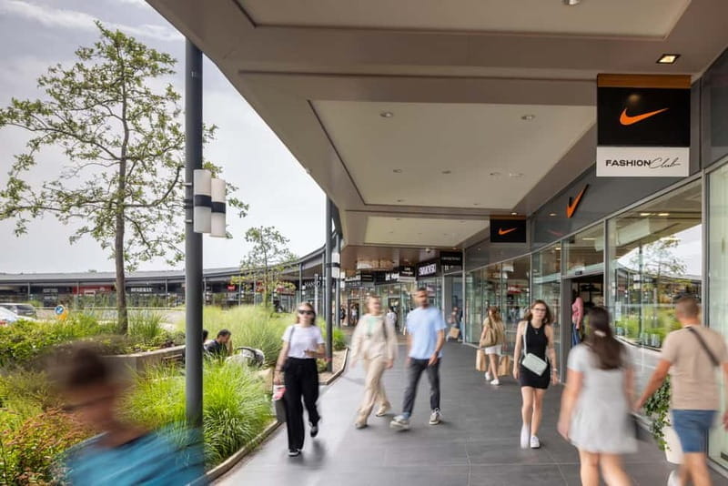 Prague: Fashion Arena Prague Outlet Half-Day Shopping Tour - Key Points / Takeaways