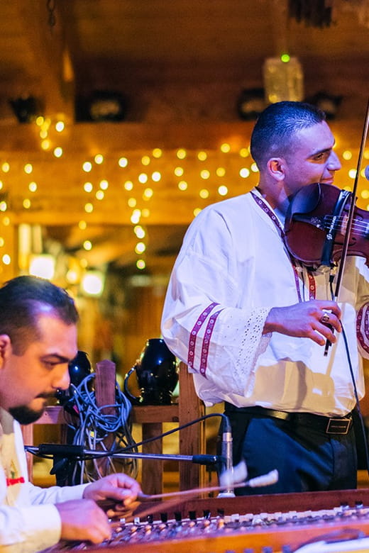 Prague: Folk Dancing Dinner Experience - Logistics & Practical Tips