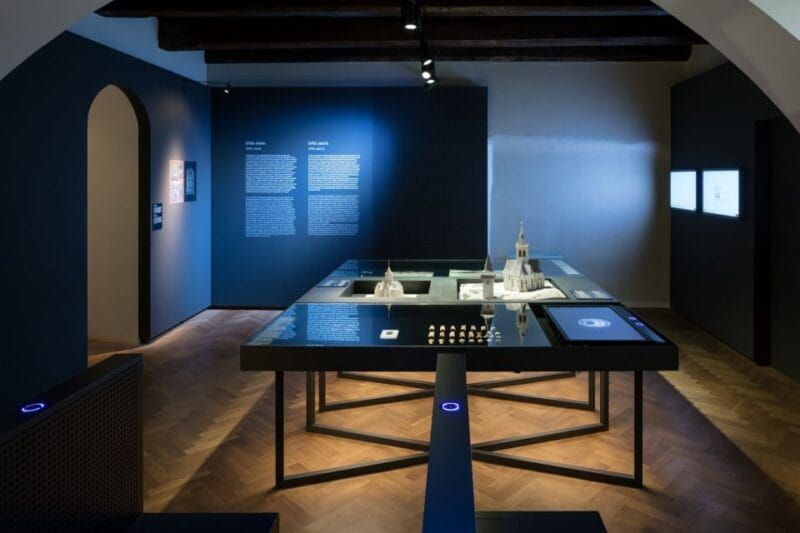 Prague: House at the Golden Ring Entry Ticket - Unique Features and Highlights