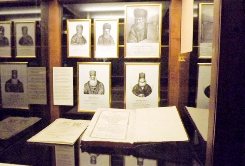 Prague: Jewish Quarter Ticket with optional Audio Guide - Key points / Takeaways