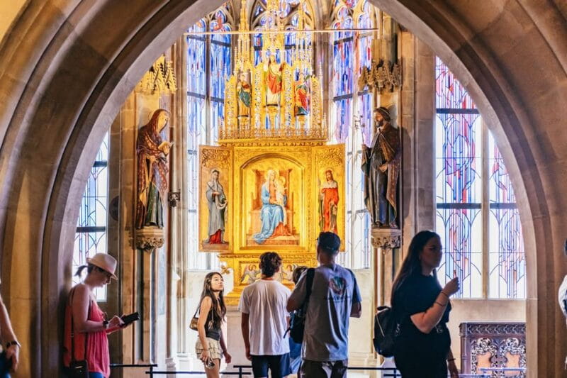 Prague: Old Town, Astronomical Clock and Underground Tour - Climbing the Old Town Hall Tower