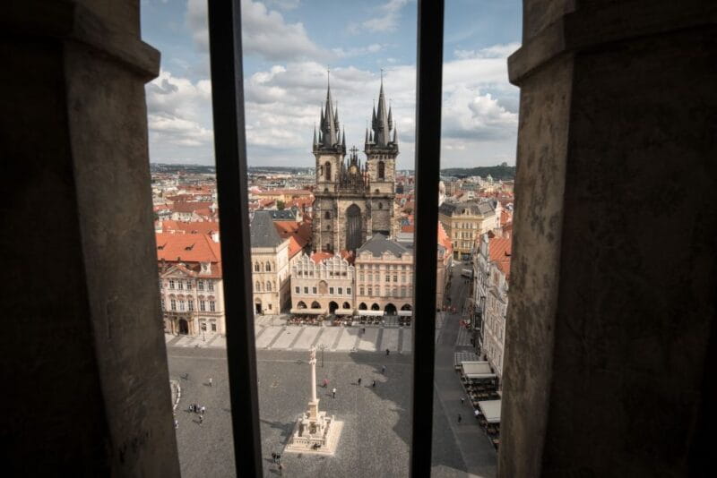 Prague: Old Town, Astronomical Clock and Underground Tour - Inside the Medieval Underground: A Hidden Treasure