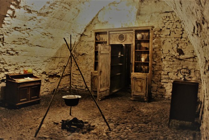 Prague Old Town, Medieval Underground and Dungeon Historical Tour - Tour Inclusions and Exclusions