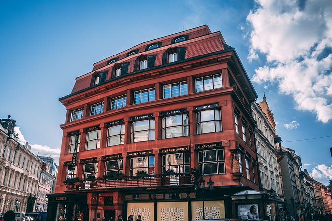 Prague Old Town New Town and Jewish Quarter Morning Tour - Exploring Pragues Old Town