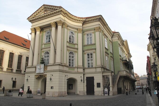 Prague Old Town Tour with a Classical Concert - Who Will Love This Tour?
