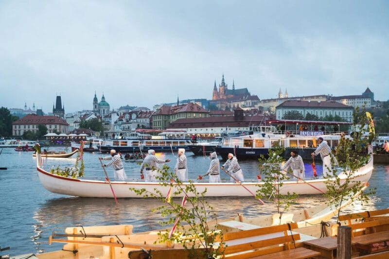 Prague private guided city tour - FAQ: Practical Questions About the Prague Private Guided Tour