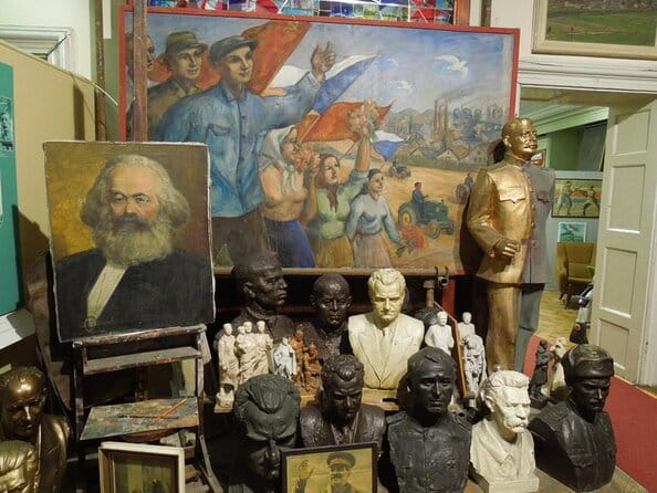 Prague Private Tour and Museum of Communism with transfer - Key points / Takeaways