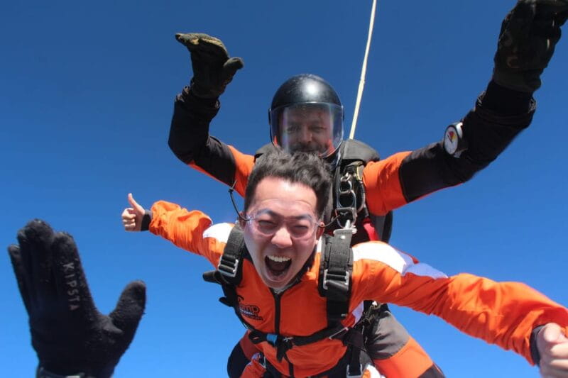 Prague: Tandem Skydiving 14,000ft over Prague with Transfers - FAQ