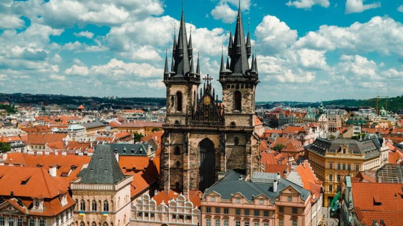 Prague: Top Sights and Historic Center Introduction Tour - Key Points / Takeaways