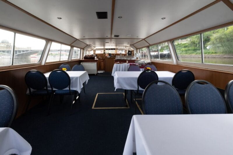 Prague: Vltava River Private Boat Party with Drinks - Who This Experience Suits Best