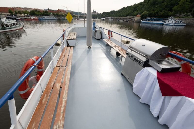 Prague: Vltava River Private Boat Party with Drinks - Final Thoughts