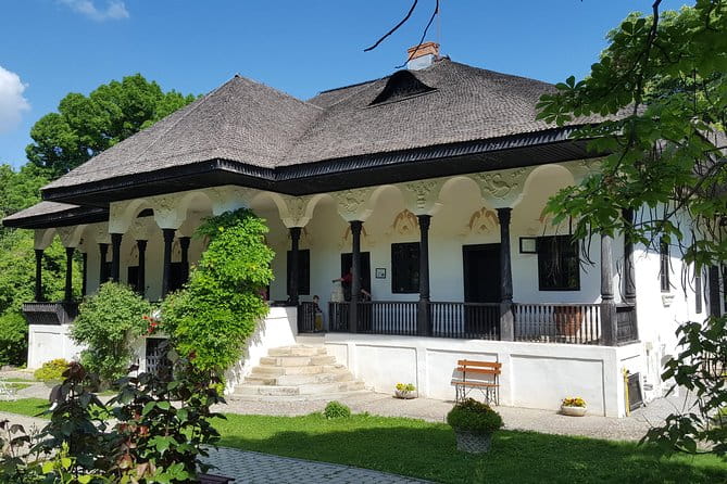 Prahova Valley Wine Tour from Bucharest Small Group - An In-Depth Look at the Prahova Valley Wine Tour